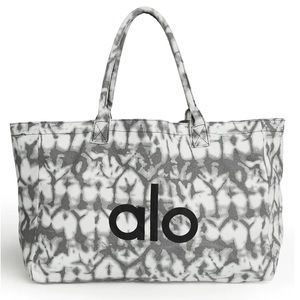Alo Yoga Shopping Bag